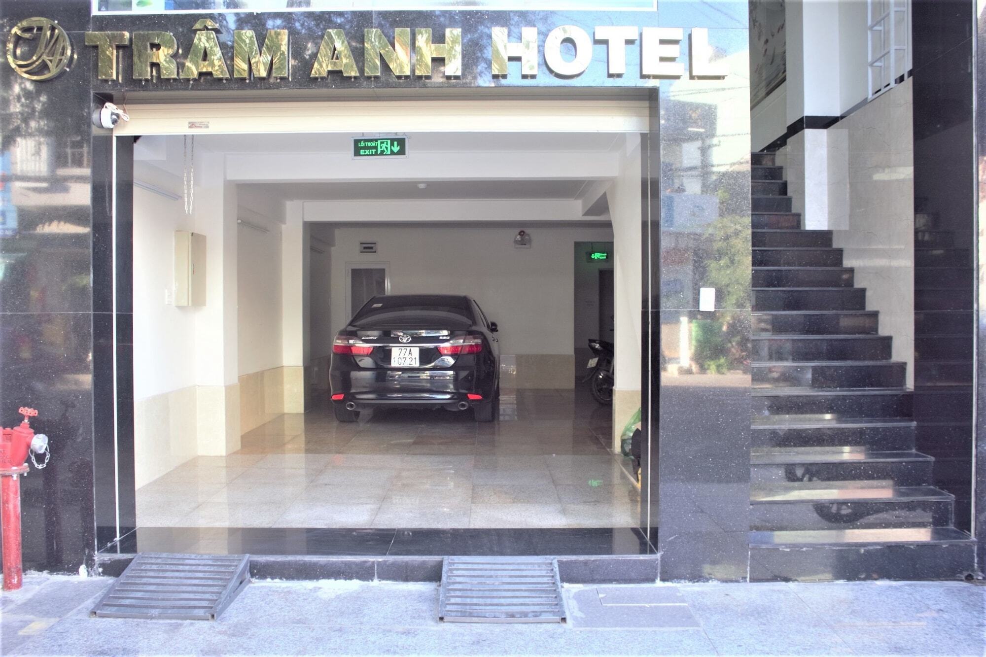 Отель Khach San Tram Anh Куинён Экстерьер фото